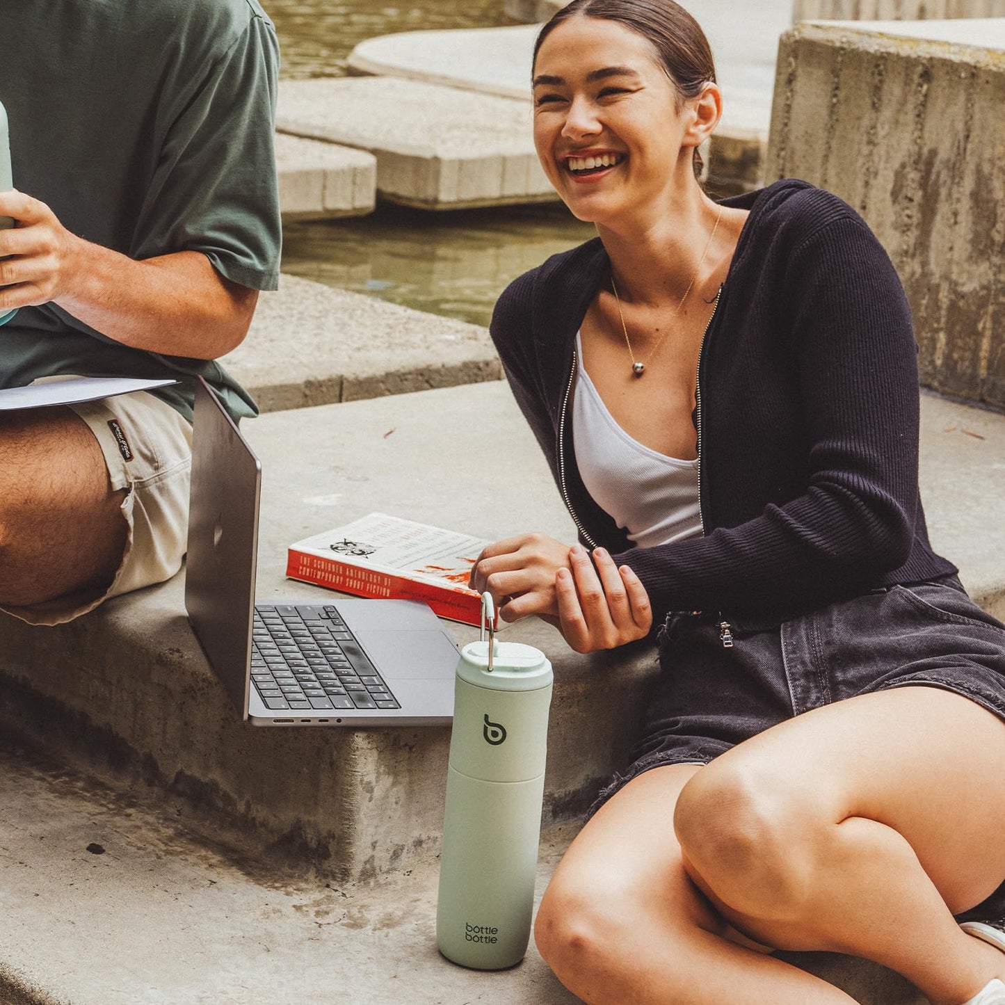 Stainless Steel Water Bottle 700ml with Straw and Lid