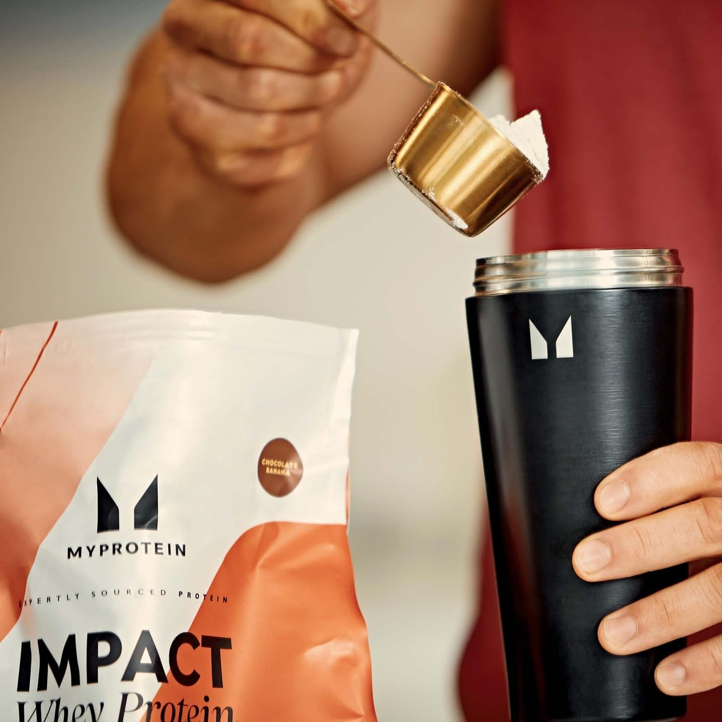 MyProtein Impact Whey Protein Powder – Vanilla Flavour– 1kg, 22g of Protein per Serving, Supports Muscle Building, Recovery & Lean Muscle Maintenance - 33 Servings