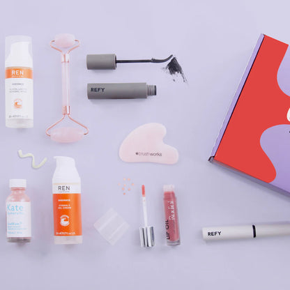 GLAMOUR Beauty Box - The Trending Edit