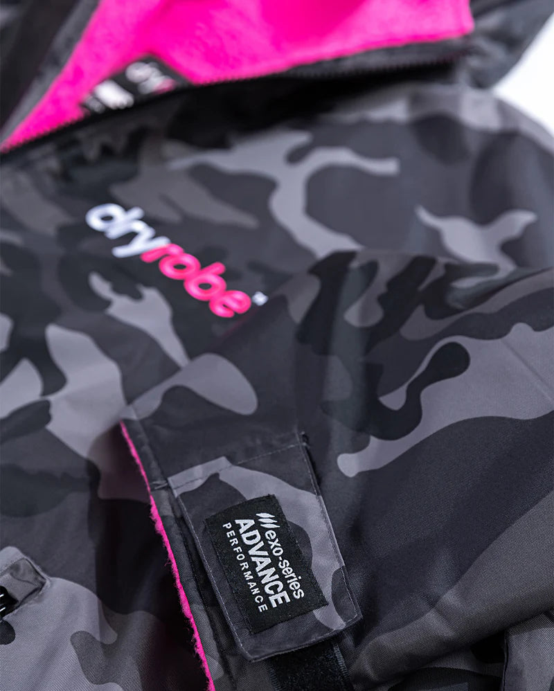 Dryrobe® - Black Camo Pink Advance Changing Robe
