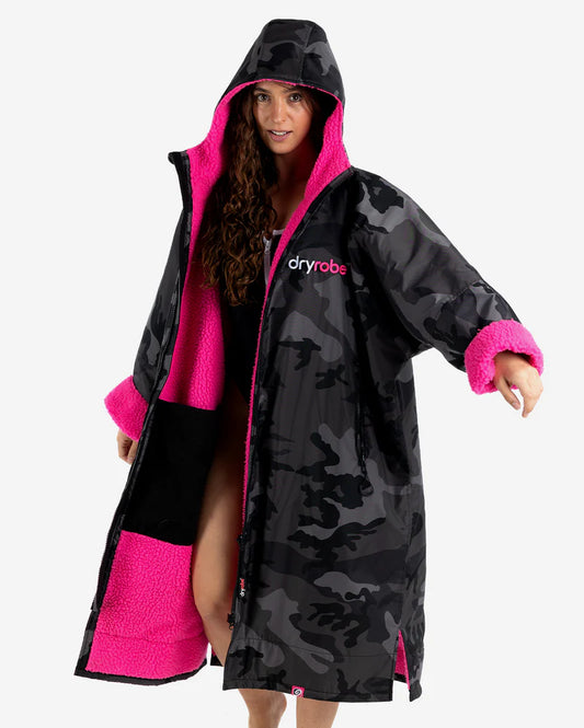 Dryrobe® - Black Camo Pink Advance Changing Robe