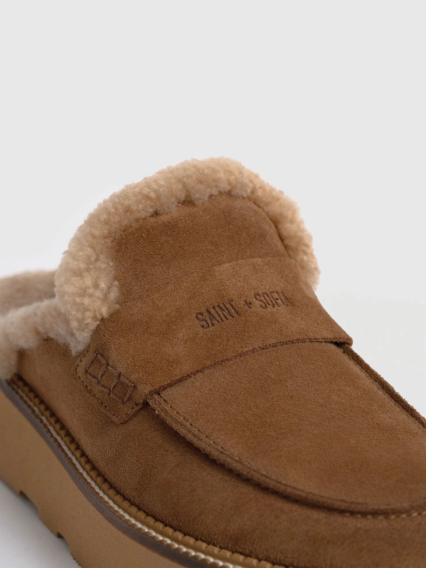 Saint + Sofia - Sloane Shearling Clog - Camel
