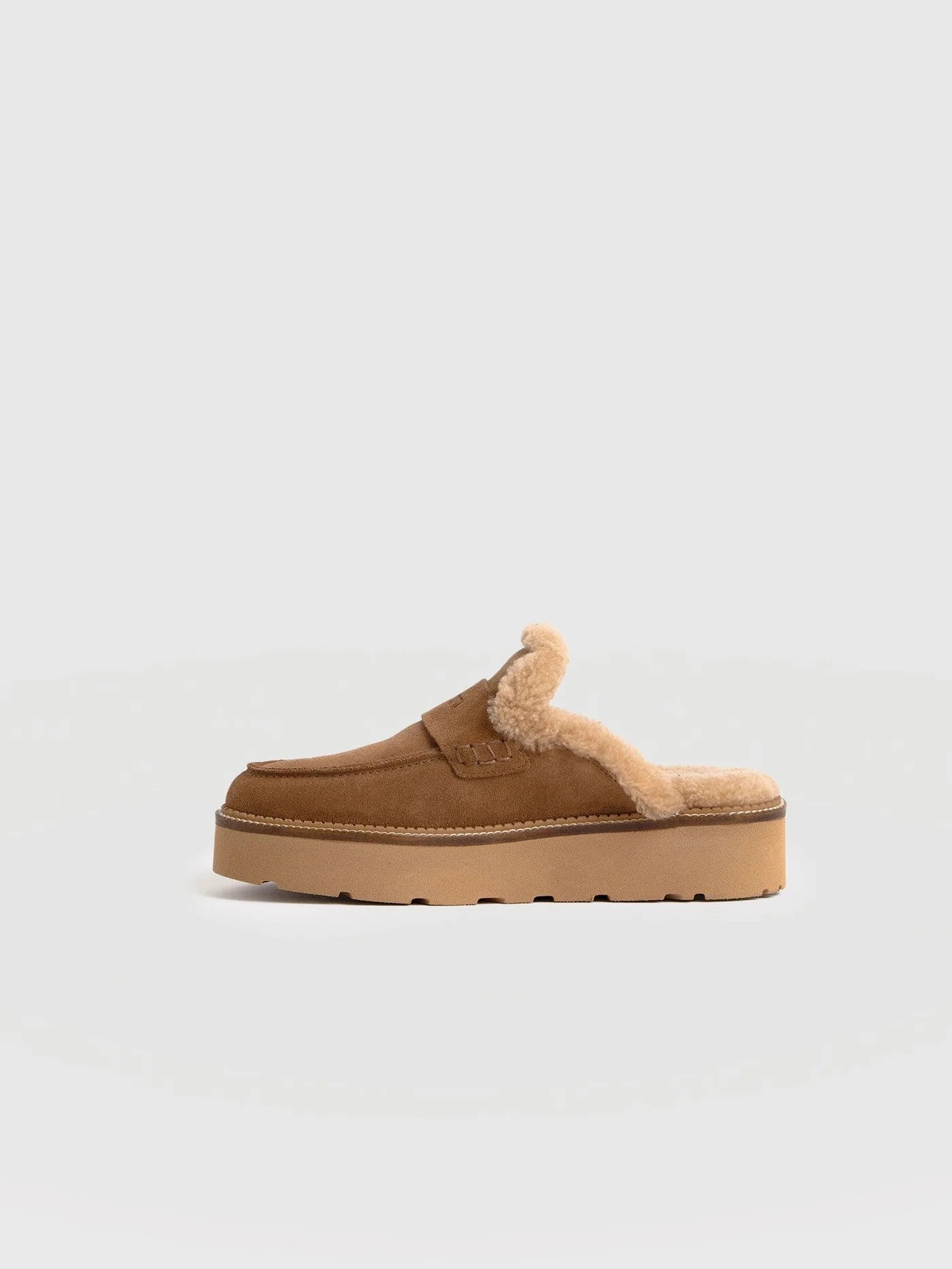 Saint + Sofia - Sloane Shearling Clog - Camel