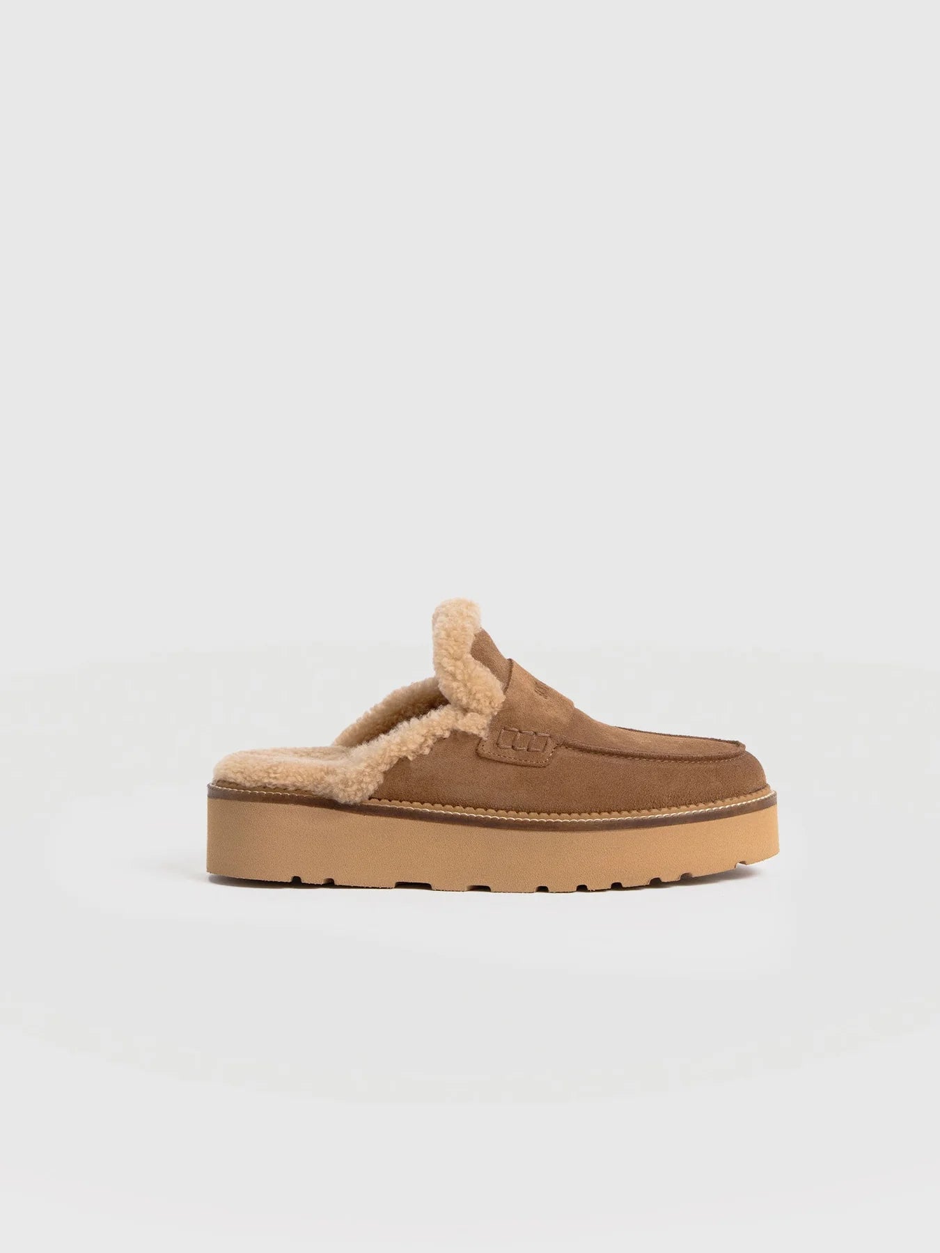 Saint + Sofia - Sloane Shearling Clog - Camel